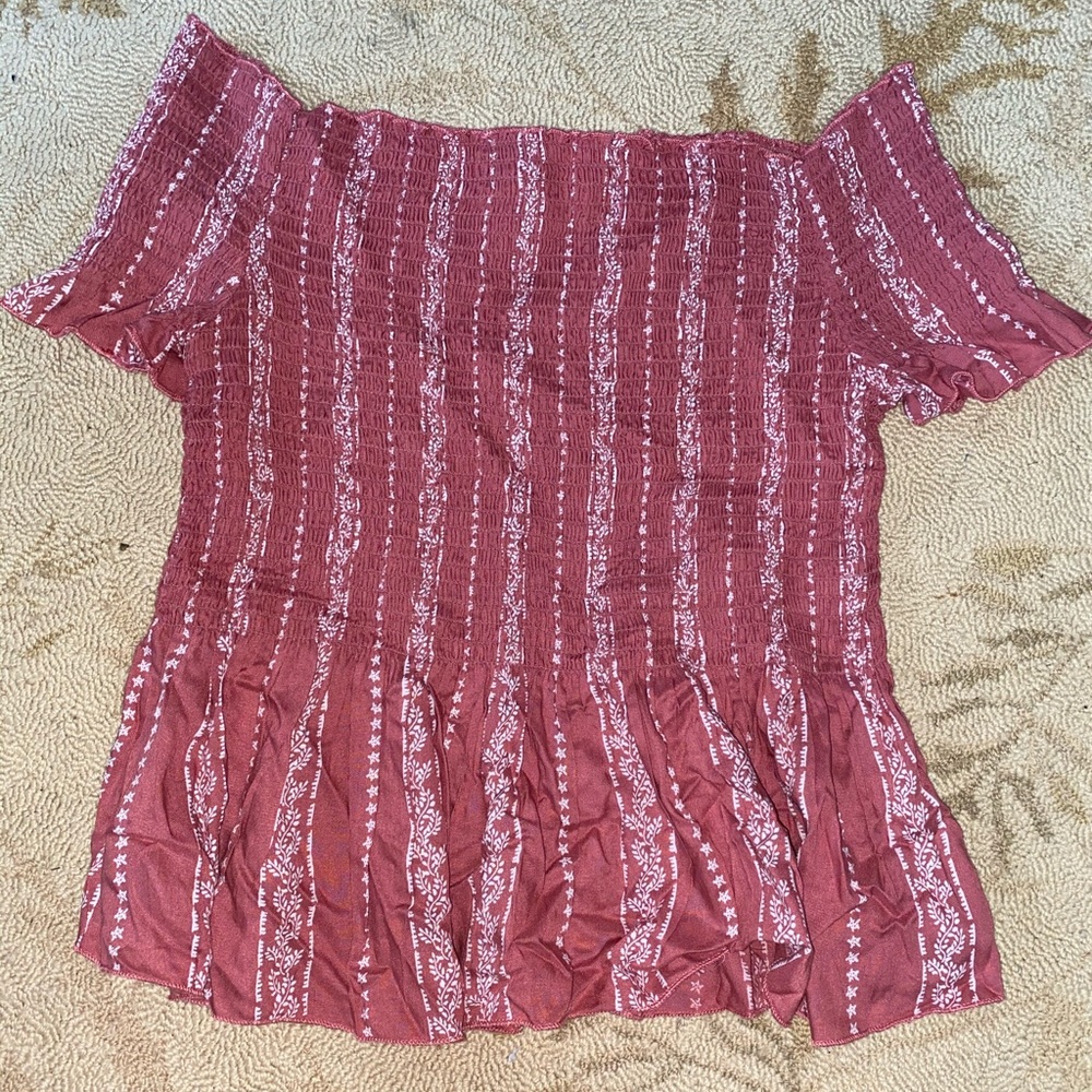 Off the Shoulder Top - Picture 3 of 3